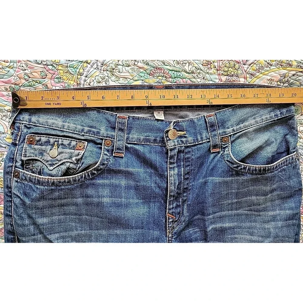 True Religion Mens Section Straight Blue Jeans Size 38 Pocket Flaps Whiskering